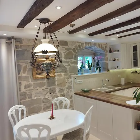 Tinka * Makarska